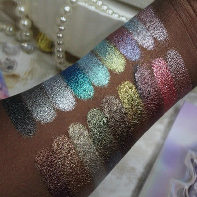 Blend Bunny Cosmetics Ellis V2: Garden of Stars: 18 Pan Shimmer Eye & Face Palette Eyeshadow Palettes